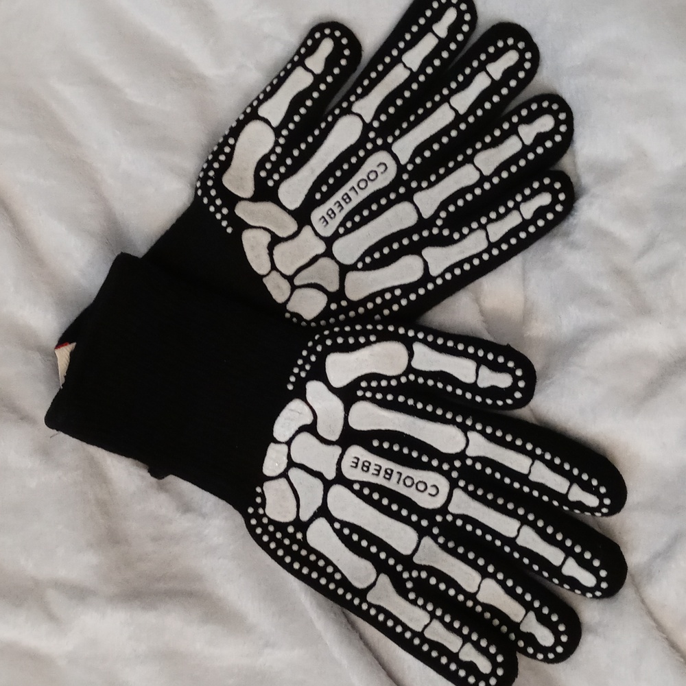 Coolbebe heat resistant gloves
